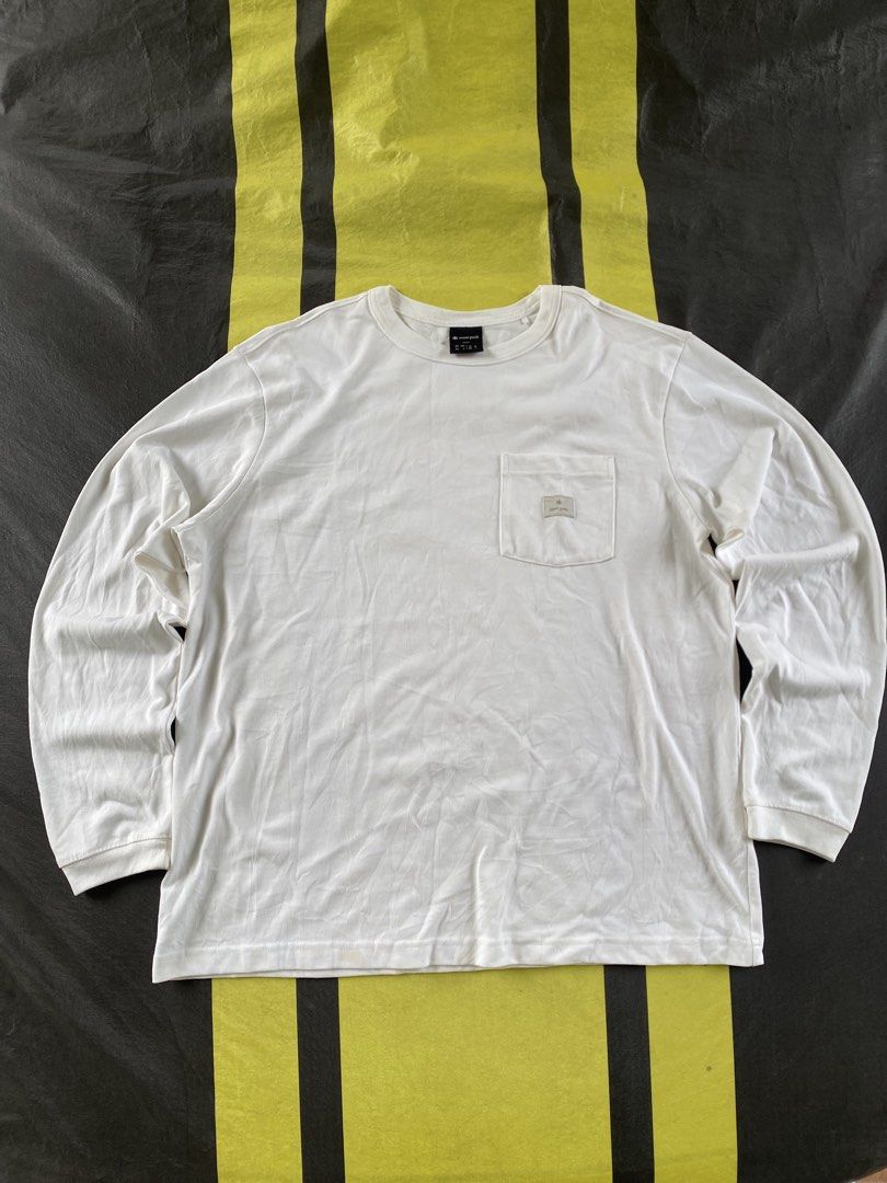 SNOW PEAK POCKET TEE LONGSLEEVE (Category: Activewear) located in Tagbilaran City. Submitted by we_thrift (Listing ID 1466365011, Image 1). Description: XL on tag Width:24 Length:29.