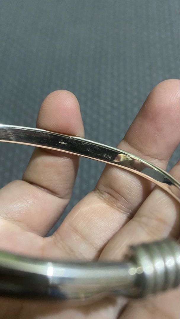 Solid Sterling Silver Bangle Made from Mexico (Category: Bracelets) located in Lapu Lapu. Submitted by any_thrift (Listing ID 1466464592, Image 3). Description: Solid Sterling Silver Bangle Made from Mexico 29.81g Tested Silver With markings Location: Lapulapu Cebu.