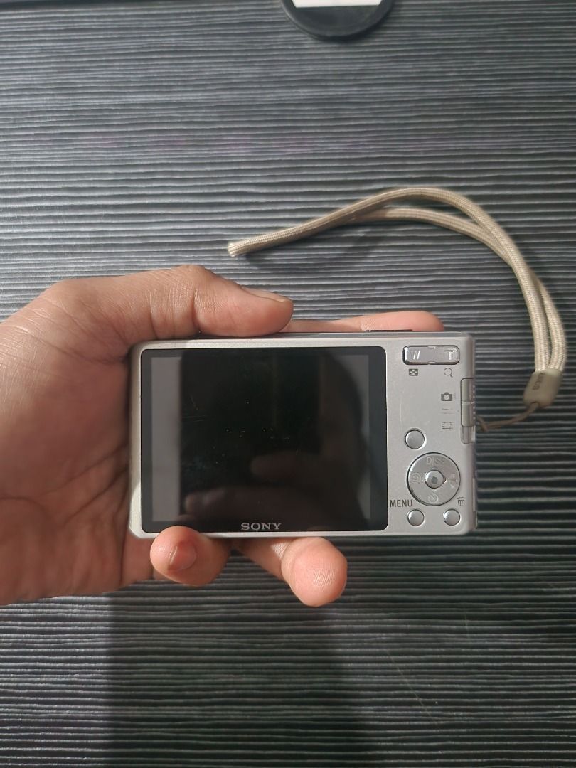 Sony Cybershot DSC- W530. (Category: Cameras) located in Batangas. Submitted by nanamiaki (Listing ID 1466521521, Image 2). Description: - Model: Sony Cyber-shot Digital Camera - Color: Silver (Compact, pocket-friendly size) - Resolution: 14.1 Megapixels - Condition: 8/10 Powers up perfectly with normal wear marks from previous use - Inclusions: 32 GB memory card, battery charger, and hand strap Can do meetup around Sto. Tomas & Tanauan Batangas 