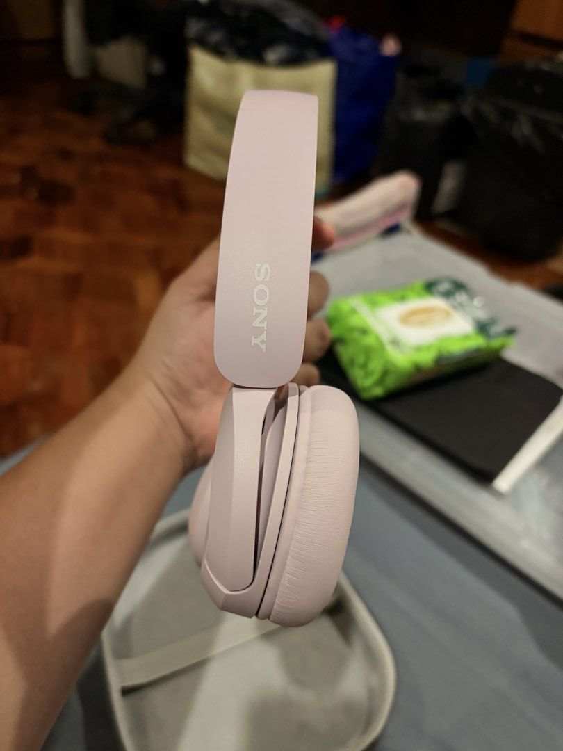Sony WH-CH520 wireless headphones (pink) (Category: Headphones & Headsets) located in Marikina City. Submitted by nj1989 (Listing ID 1466476538, Image 3). Description: - Model: Sony wireless headphones - Color: Pastel pink with embossed branding - Design: Over-ear with soft leatherette ear cushions and adjustable headband - Performance: Great sound quality and long battery life - Condition: Clean, hardly used - Included: Matching grey hardshell z