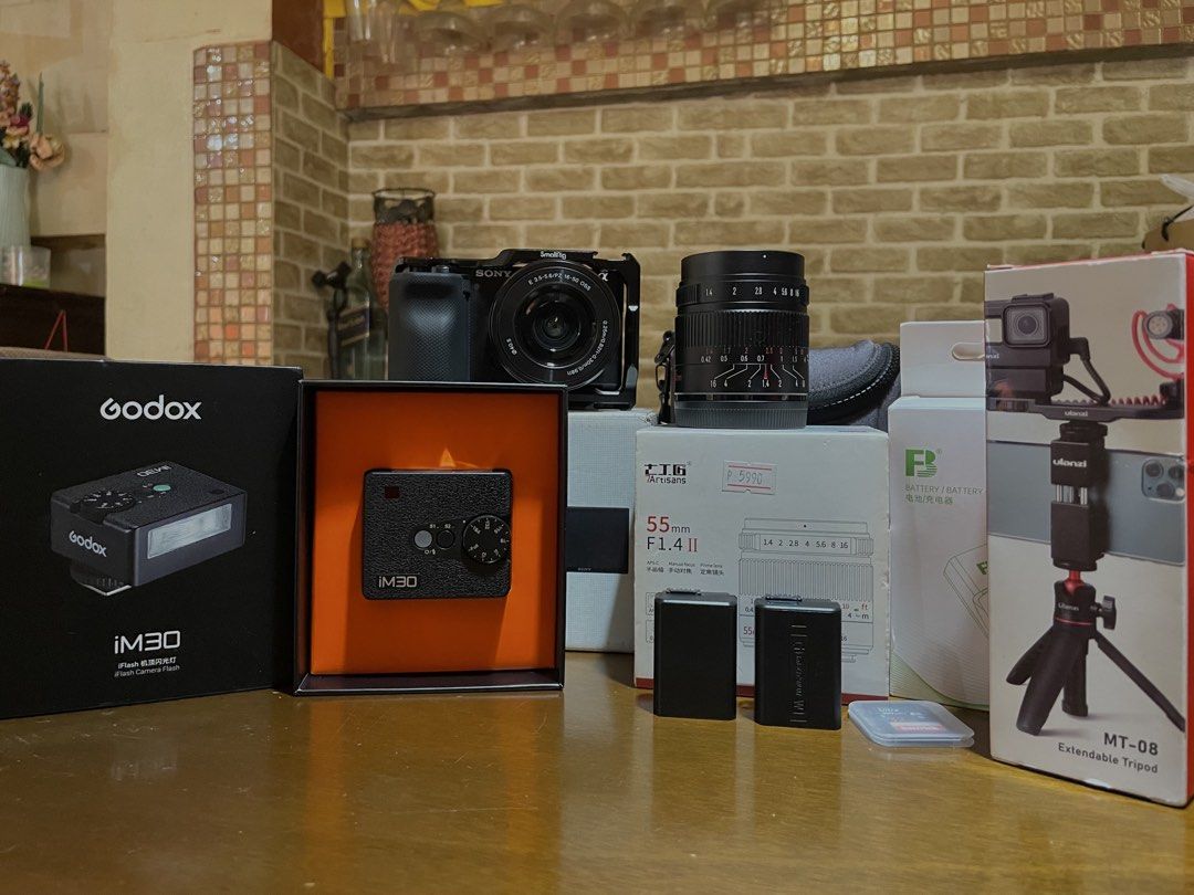 SONY ZV-E10 - COMPLETE VLOGGING SET (Category: Cameras) located in Davao. Submitted by cordeliaamara (Listing ID 1466357511, Image 2). Description: 📸 SONY ZV-E10 bought for ₱42,000 Inclusions: * Sony ZV-E10 Camera Body * Sony 16–50mm Pancake Kit Lens * 7Artisans 55mm F1.4 Lens — ₱5,990 * Godox IM30 Flash — ₱1,800 * SmallRig Camera Cage — ₱2,000 * Ulanzi MT-08 Tripod — ₱599 * 2 Batteries * 32GB SanDisk SD Card * Screen Protector * Camera Bag Cond