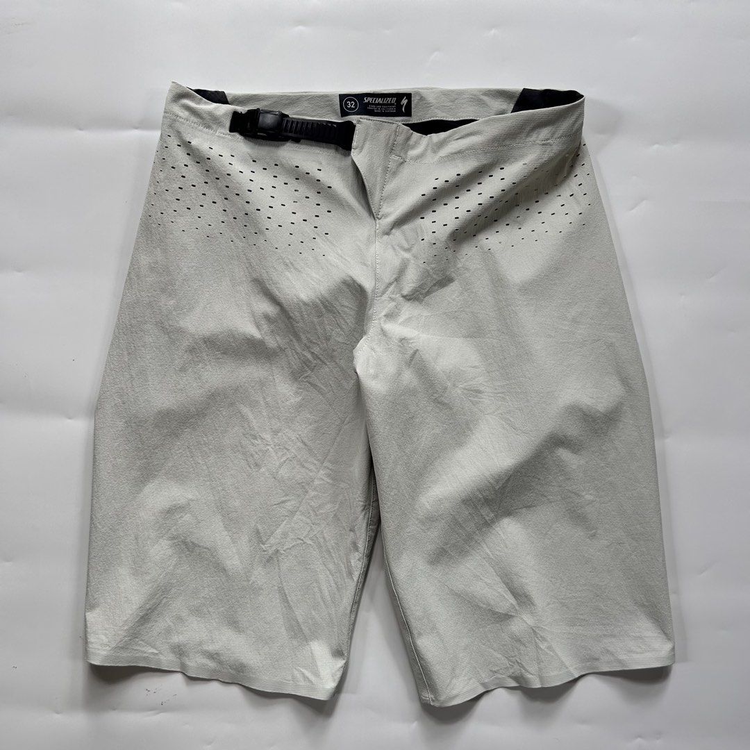SPECIALIZE GRAVITY SHORT (Category: Other Sports Equipment and Supplies) located in Bacolod City. Submitted by thrifth_to_the_gems (Listing ID 1466389359, Image 3). Description: SPECIALIZE GRAVITY SHORT WAISTLINE:30-32 LENGTH:20 EXCELLENT CONDITION 9.5/10 COLOR RATE AUTHENTIC/LEGIT.