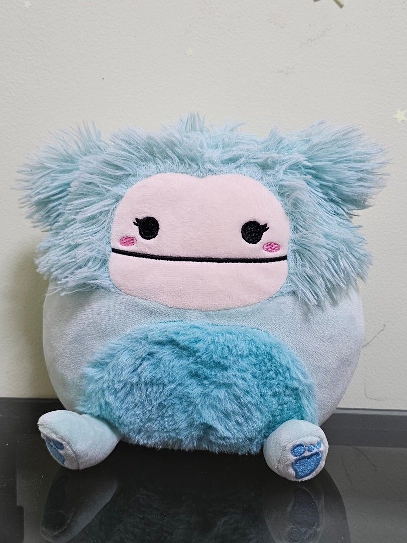 Squishmallow Bigfoot 7 inches (Joelle) (Category: Character Goods) located in Kabankalan. Submitted by ninunothrift (Listing ID 1466401588, Image 1). Description: No paper tag. Has flaw at the back (See picture). In otherwise good condition, washed, and very soft :]' MOP: Gcash MOD: J&T Loc: Negros.