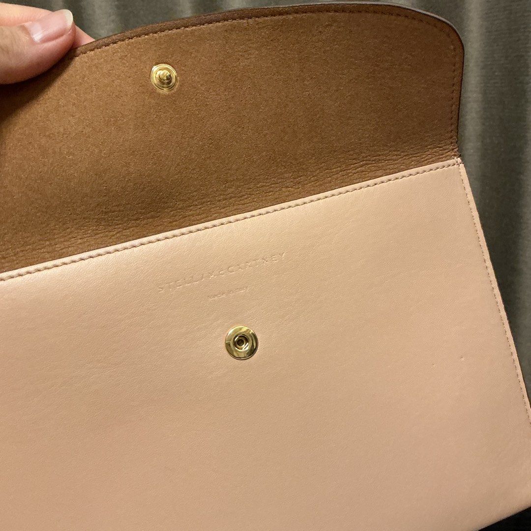 Stella McCartney pouch (Category: Luxury Bags & Wallets) located in Quezon City. Submitted by hintstreet (Listing ID 1466509702, Image 2). Description: .