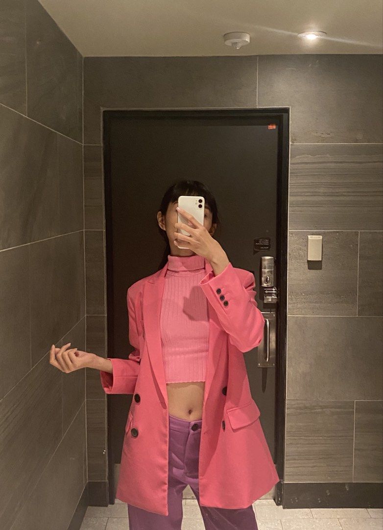 Stradivarius Pink Double Breasted Blazer (Category: Coats, Jackets and Outerwear) located in Makati City. Submitted by amarthas.closet (Listing ID 1466362750, Image 3). Description: .