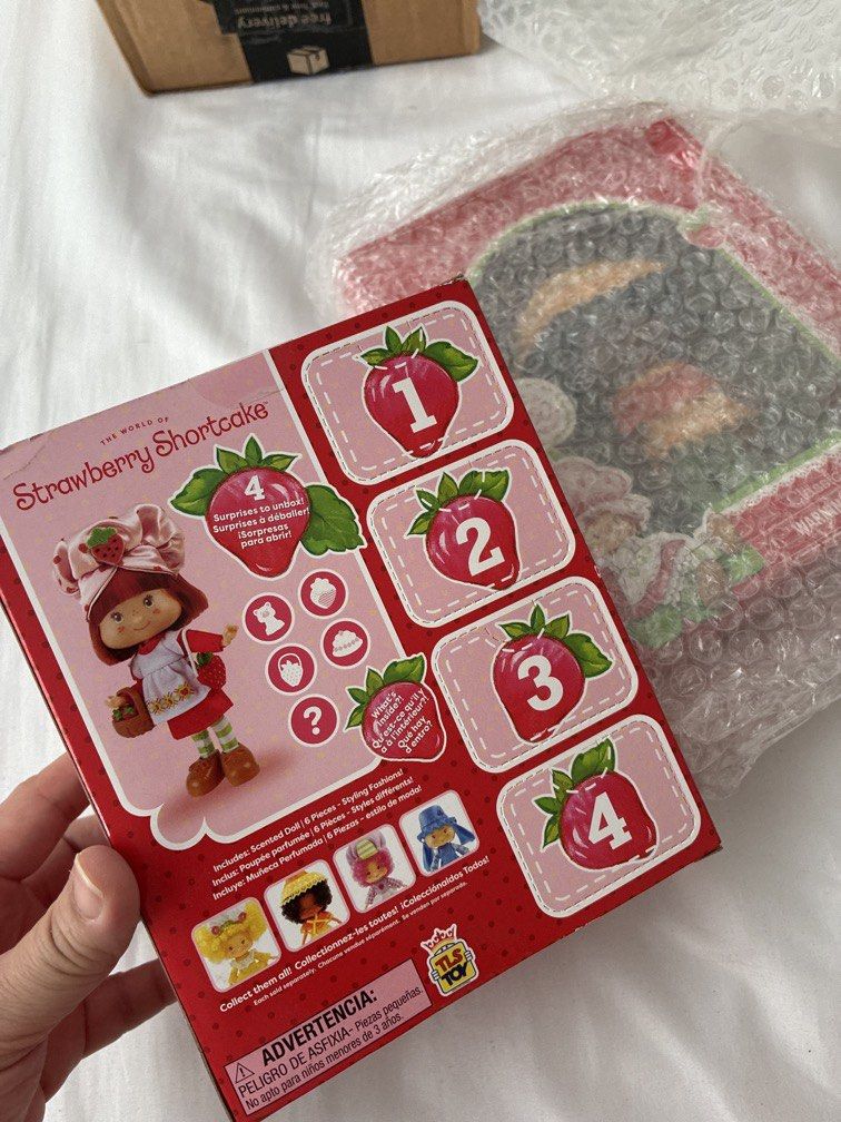 strawberry shortcake (Category: Vintage Collectibles) located in Subic. Submitted by rosalyntlopez (Listing ID 1466350563, Image 3). Description: 2500 each free sf vintage strawberry shortcake as is posted box condition.