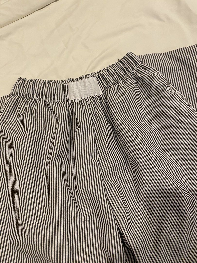Striped Lounge Pants (Category: Other Bottoms) located in Marikina City. Submitted by lovedbycial (Listing ID 1466353578, Image 2). Description: — used twice — size S but can fit M — rfs : big on me na .