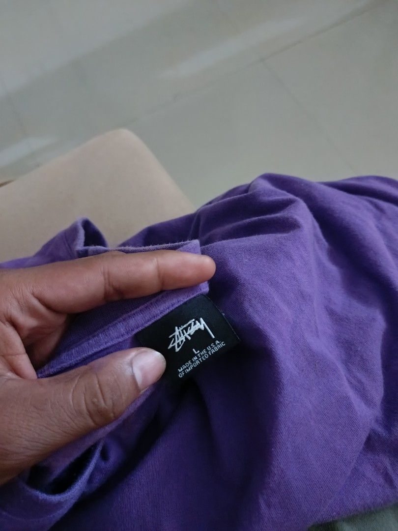 STUSAY (Category: Formal Shirts) located in Manila. Submitted by freedeer.dd6cce (Listing ID 1466463598, Image 3). Description: STUSSY TEE EXCELLENT GOOG CONDI 28x21 PHP 250.