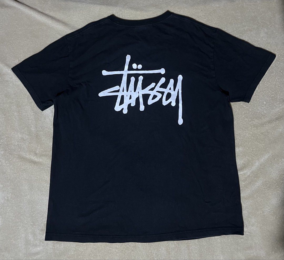 Stussy Basic Tee Black (Category: Tshirts & Polo Shirts ) located in Cebu City. Submitted by jlturno1999 (Listing ID 1466485776, Image 2). Description: Stussy Basic Tee Black Good condition 23x28 dimensions 9/10 color rate Legit/authentic Issue sign of usage oil stain see last pic Need wash.