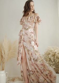(Category: ) located in . Submitted by declutterluxe (Listing ID 1466421790, Image 1). Description: .