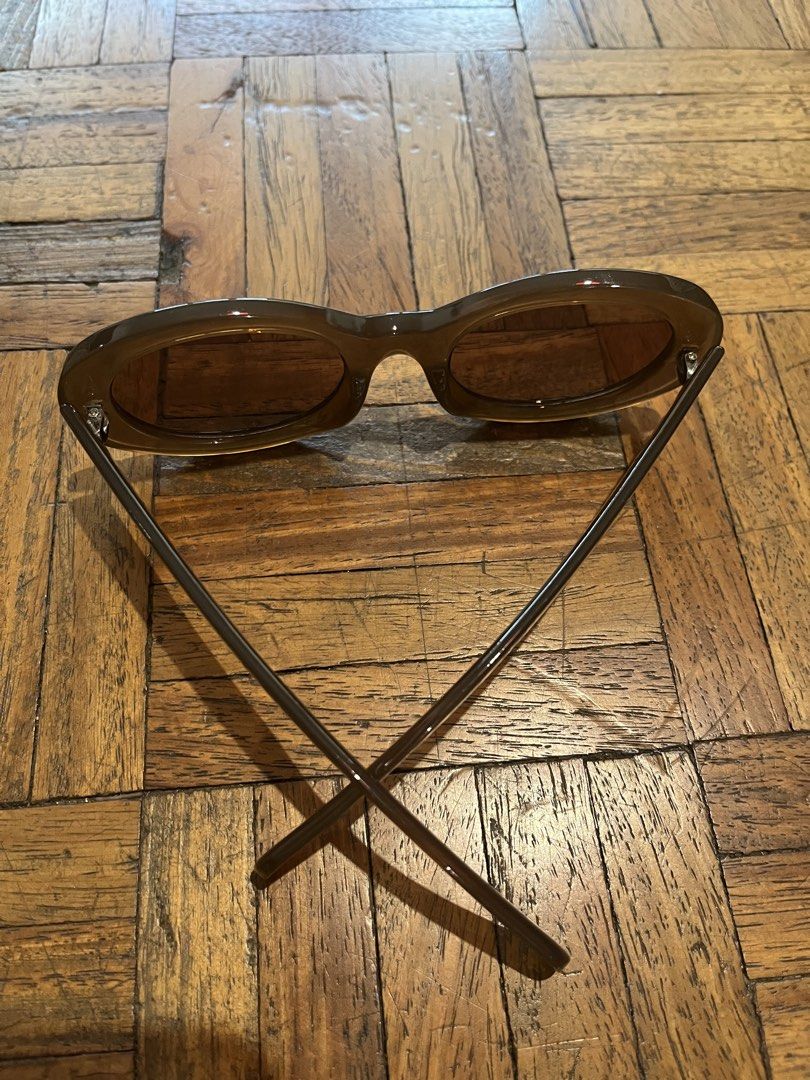 Sunnies Studios Sunglasses (Category: Sunglasses & Eyewear) located in Makati City. Submitted by yoursecondbest (Listing ID 1466355959, Image 3). Description: .