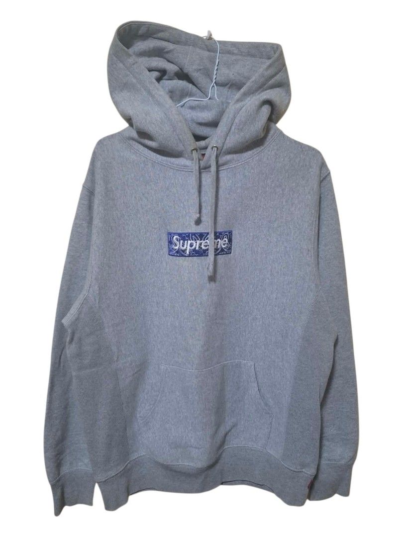 Supreme Box Logo Bandana (Category: Coats, Jackets and Outerwear) located in Baguio. Submitted by rlumberio2600 (Listing ID 1466469462, Image 2). Description: large fitting 23w 28L color rate 9.8/10 needs wash only.