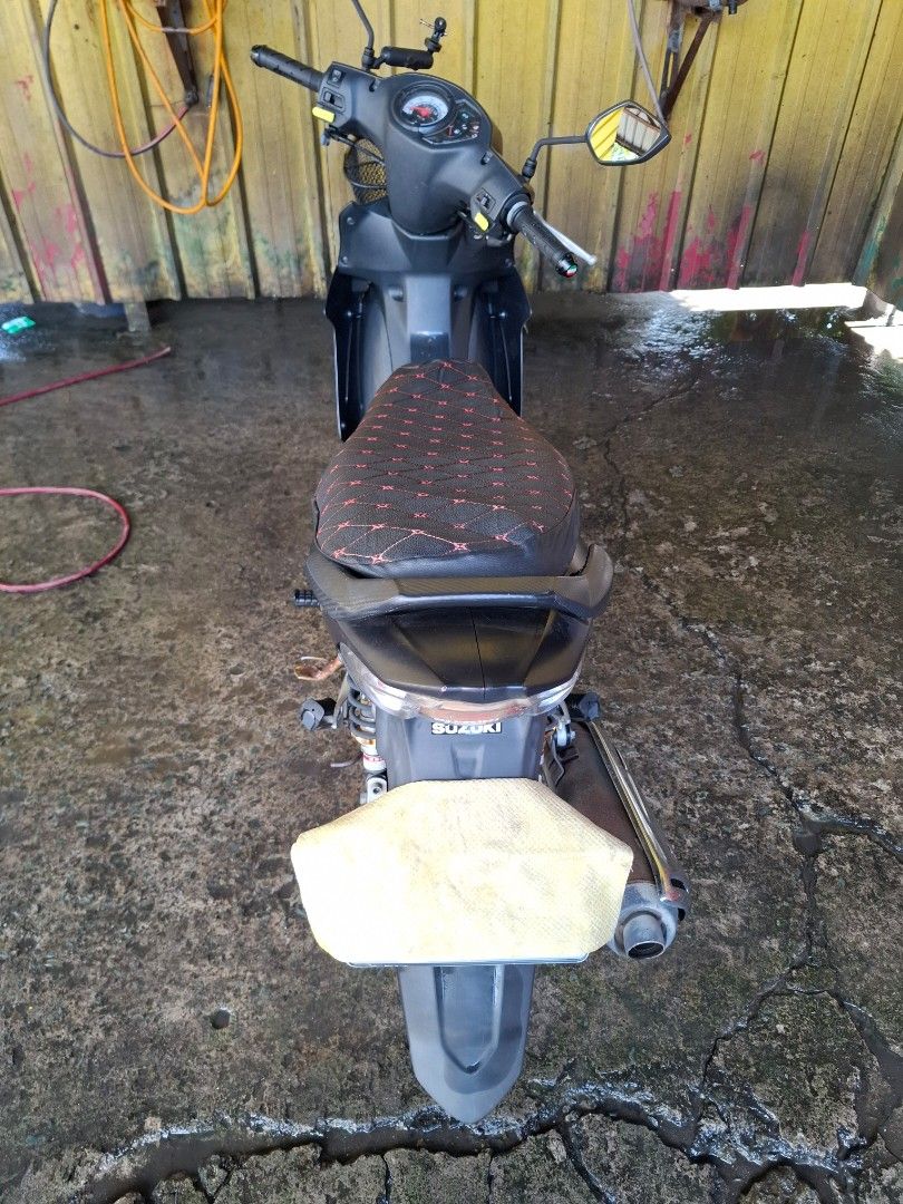 Suzuki Smash Motorcycle (Category: Motorbikes for Sale) located in San Pedro. Submitted by vinsone (Listing ID 1466499204, Image 3). Description: For Sale Matipid sa gas Gas and Go Madalang gamitin Suzuki smash 2020 110 cc 4 speed Mileage 20,000 km Matte black color White plate With basket New sparkplug New chain and sprocket Bought from 1st owner Cash paid in casa by 1st owner Original OR/ CR under the name of first owner Registeted until Februa
