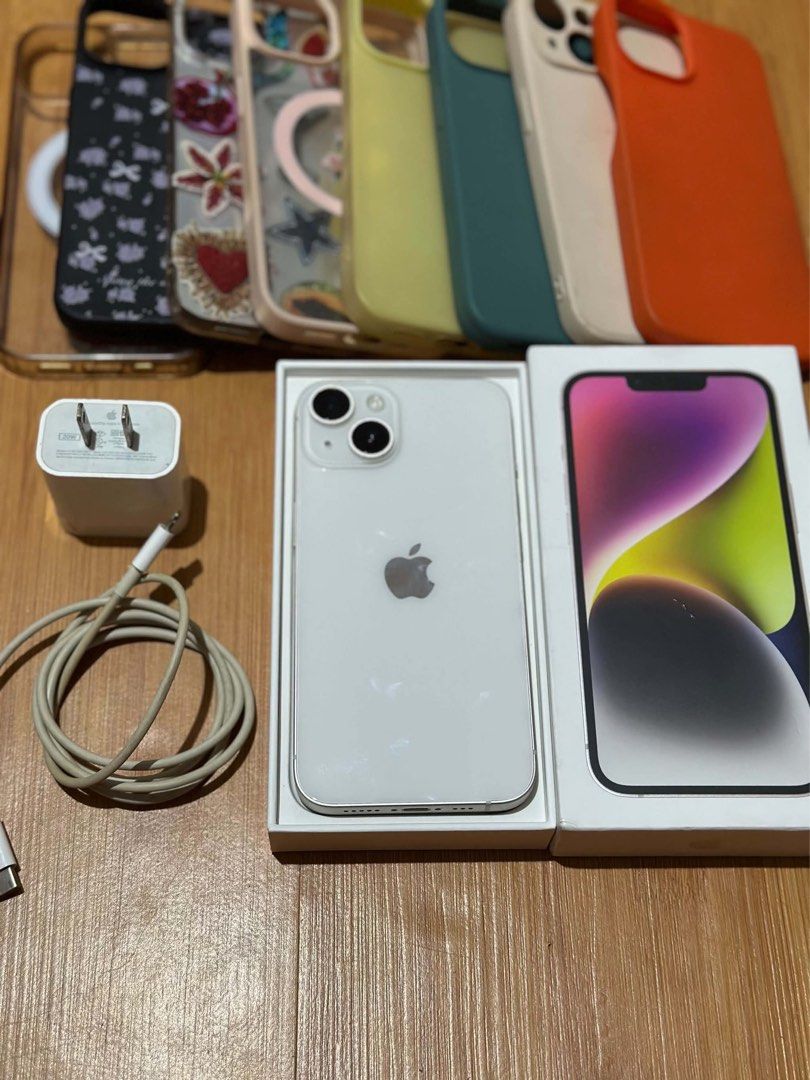 Iphone 14 starlight with box and case (Category: iPhone 14 Series) located in Manila. Submitted by kels020 (Listing ID 1466413740, Image 1). Description: Swap sa android nyo pref ko 2unit na android :) .