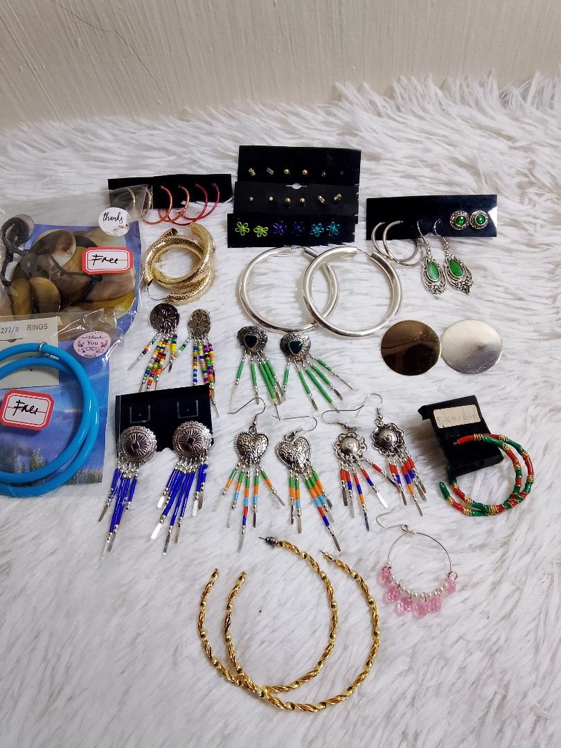 Take all Earrings (Category: Earrings) located in Manila. Submitted by jym008 (Listing ID 1466538174, Image 1). Description: take all Earrings good as new 600+sf source japan. location Manila..