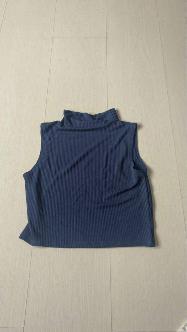 Take all Kids Turtle neck shirt (Category: Babies & Kids Fashion) located in Mandaluyong City. Submitted by 2goodfinds (Listing ID 1466466376, Image 2). Description: Take all 3 for kids .