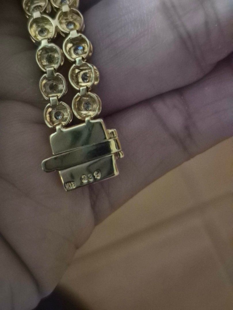 Tennis Bracelet Double (Category: Body Jewelry) located in Quezon City. Submitted by caseyesper (Listing ID 1466550738, Image 1). Description: K18 Japan Gold 2.3ct natural Diamonds 23.5 grams.