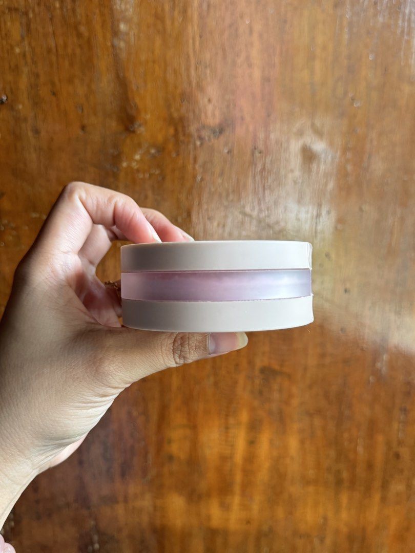 Teviant loose powder (Category: Makeup) located in Tuguegarao City. Submitted by gracedrop (Listing ID 1466440902, Image 3). Description: No box Used once Madami pang laman .