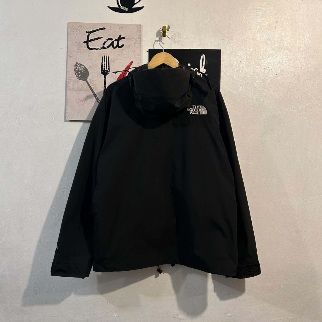 The North Face 1990 Mountain Jacket Goretex (Category: Coats, Jackets and Outerwear) located in Quezon City. Submitted by streetwearandluxph (Listing ID 1466560929, Image 2). Description: The North Face 1990 Mountain Jacket Goretex.
