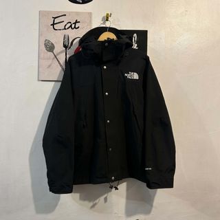 (Category: ) located in . Submitted by streetwearandluxph (Listing ID 1466560929, Image 1). Description: .