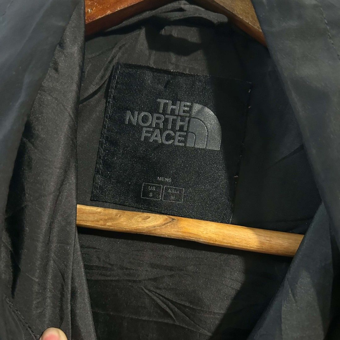 The North Face Hi Mountain DryVent Jacket (Category: Coats, Jackets and Outerwear) located in Quezon City. Submitted by streetwearandluxph (Listing ID 1466562029, Image 2). Description: North Face Hi Mountain DryVent Jacket.