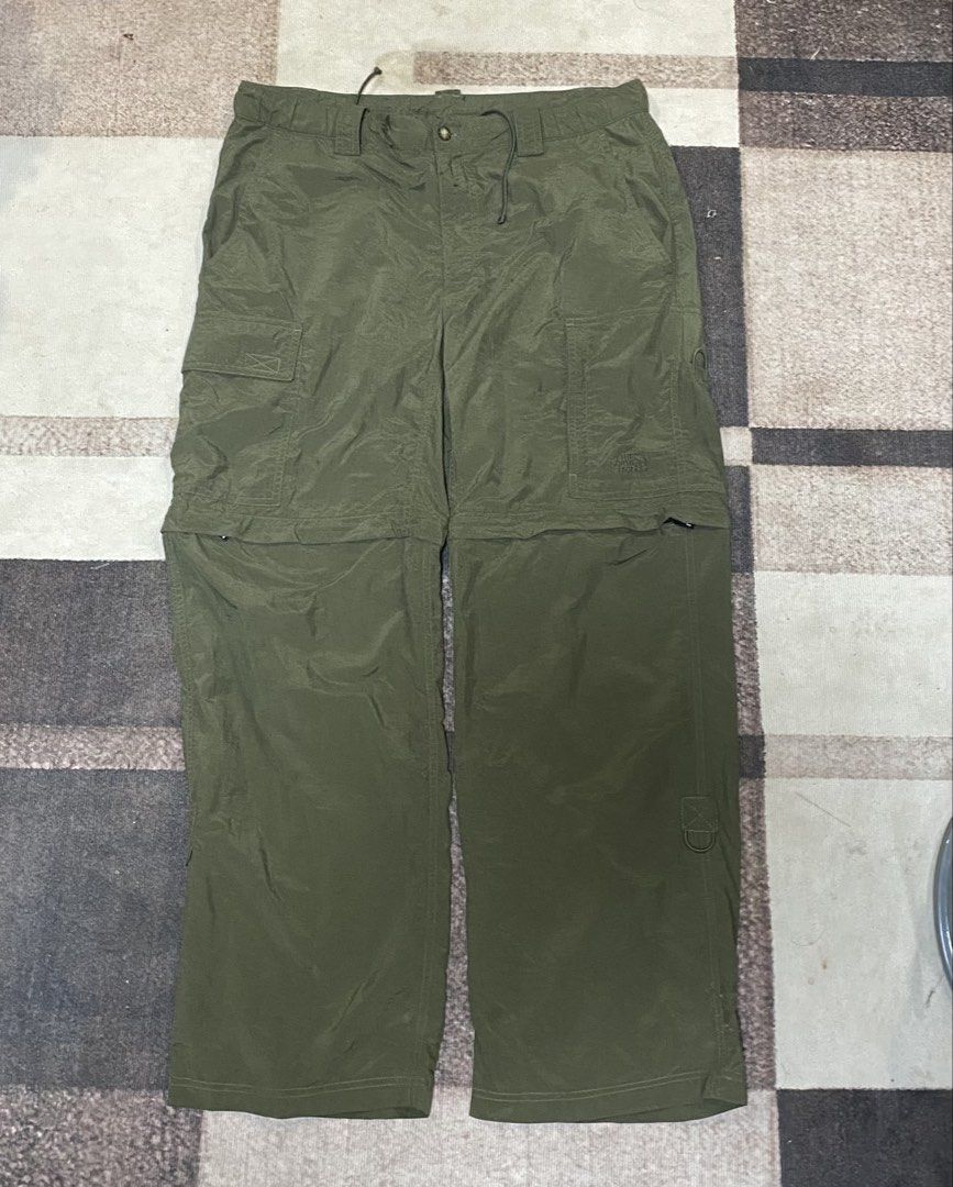 The North Face Pants (Category: Announcements) located in San Mateo. Submitted by thriftnija (Listing ID 1466387625, Image 2). Description: Pm for the price goods no issue!!.
