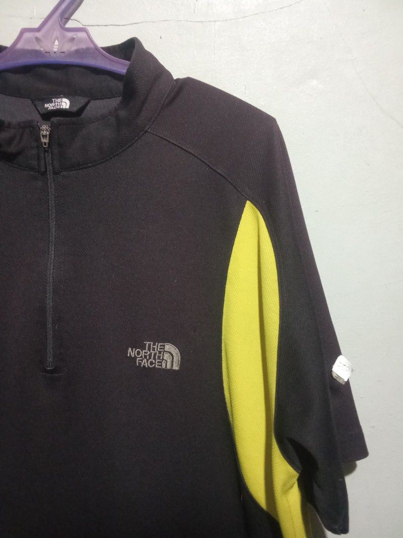 The North Face Quarter zip (Category: Tshirts & Polo Shirts ) located in Baybay. Submitted by daleemanyuwel (Listing ID 1466504841, Image 2). Description: excellent for hiking breathable fabric 27x21 can ship nationwide Via j and t.