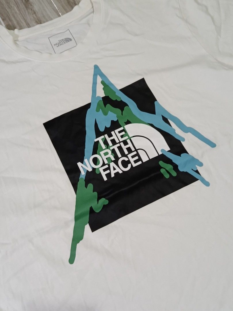 THE NORTH FACE TSHIRT (freeshipping) (Category: Tshirts & Polo Shirts ) located in Quezon City. Submitted by gyl-stop (Listing ID 1466503291, Image 2). Description: free shipping 20.5 x 28.5 very good condi cr: 9.5/10 issue: none.