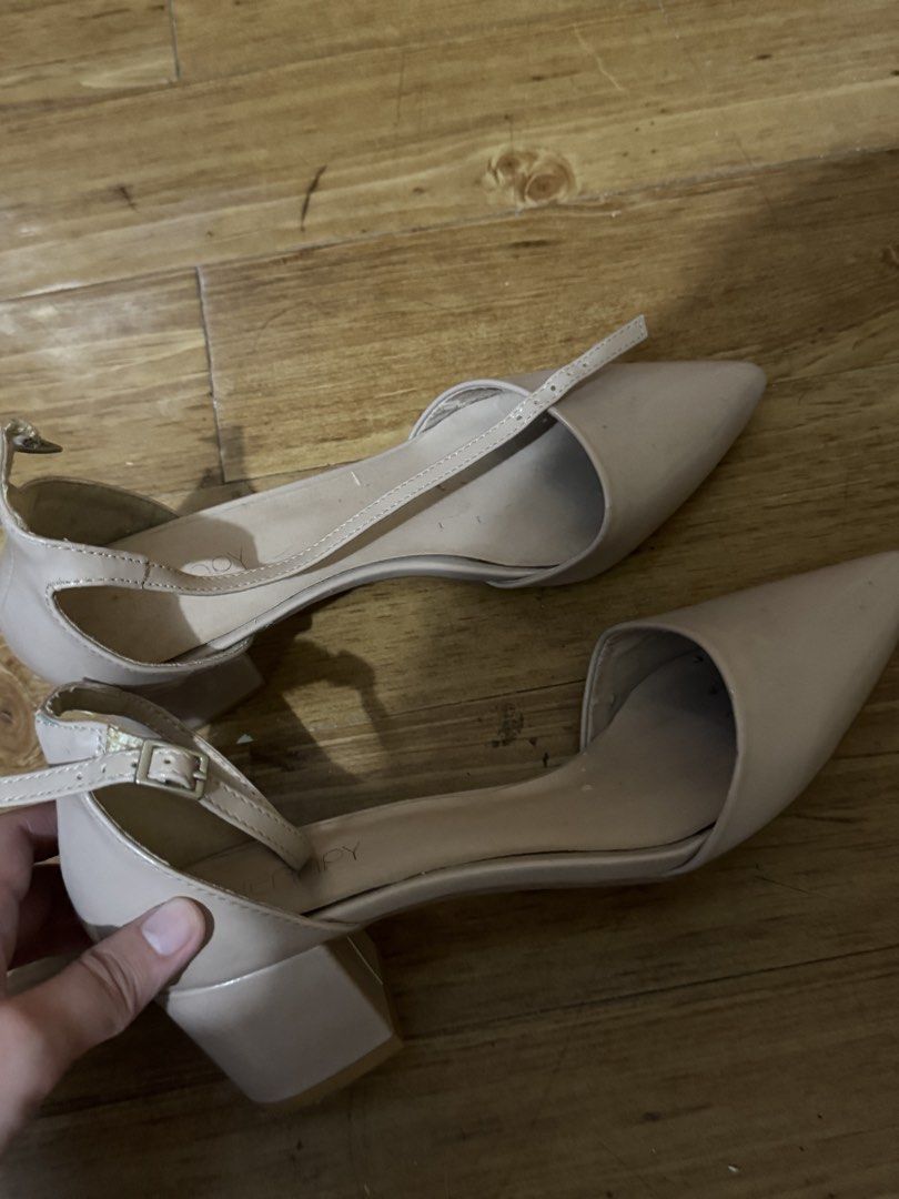 Therapy Nude Heels (Category: Heels) located in Pasig City. Submitted by authentic_preloved_by_elca (Listing ID 1466464860, Image 2). Description: Selling for 80 pesos only!! Authentic but has obvious signs of wear. RFS: Has fleeing inside the sole as seen in the photo. .