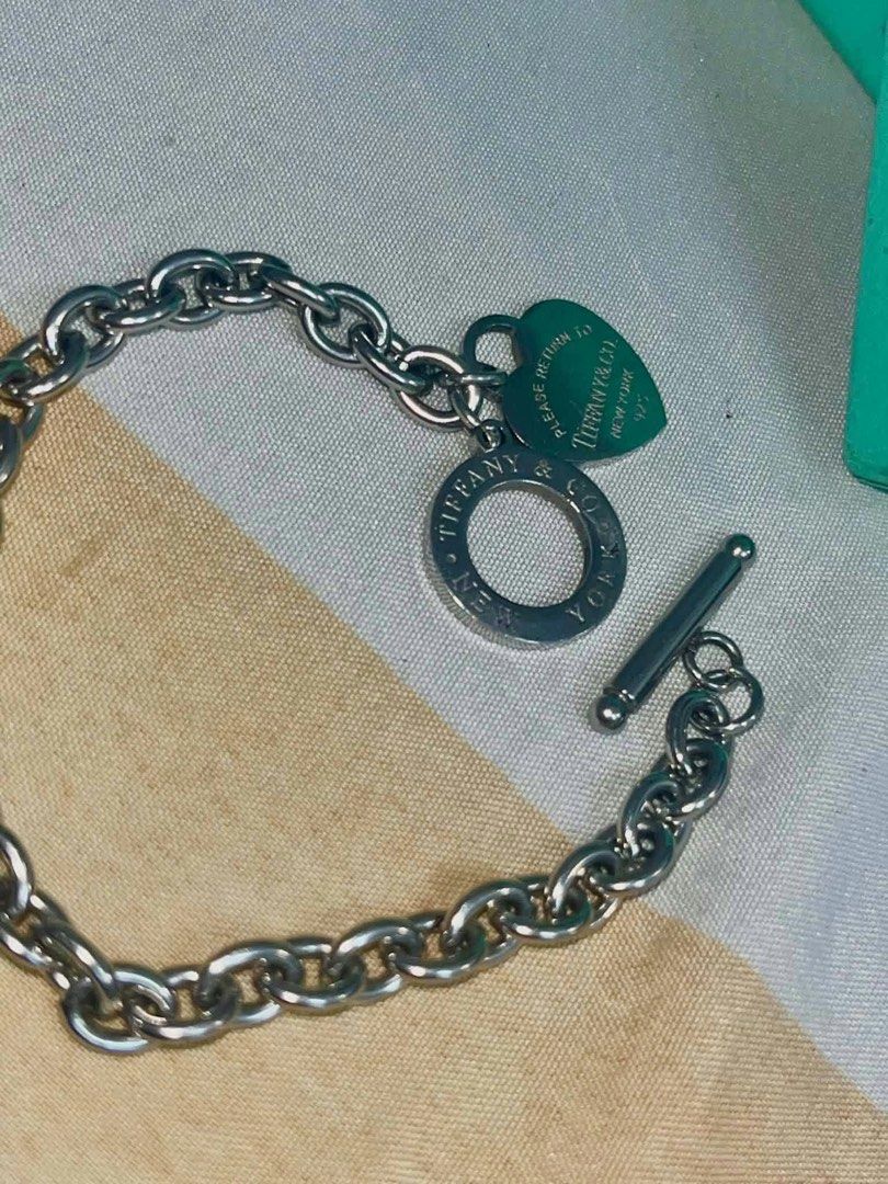 Tiffany and co sterling 925 (Category: Bracelets) located in Talavera. Submitted by afterhours13 (Listing ID 1466512855, Image 1). Description: .