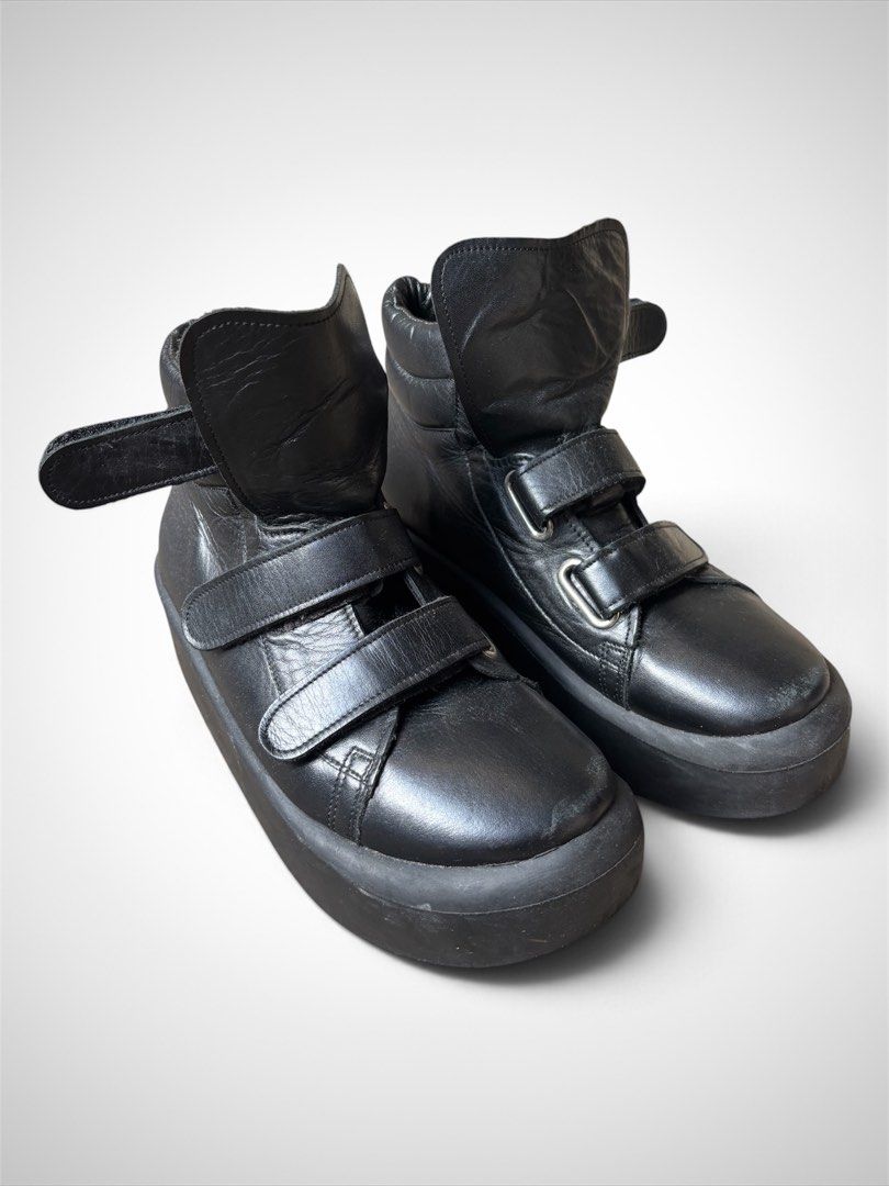 TOKYO BOPPERS BELLY BUTTON PLATFORM VELCRO BOOTS (Category: Boots) located in Lapu Lapu. Submitted by lonearchivalry (Listing ID 1466526515, Image 1). Description: Size 36 to 37 - 22.5 cm - high platform boots.