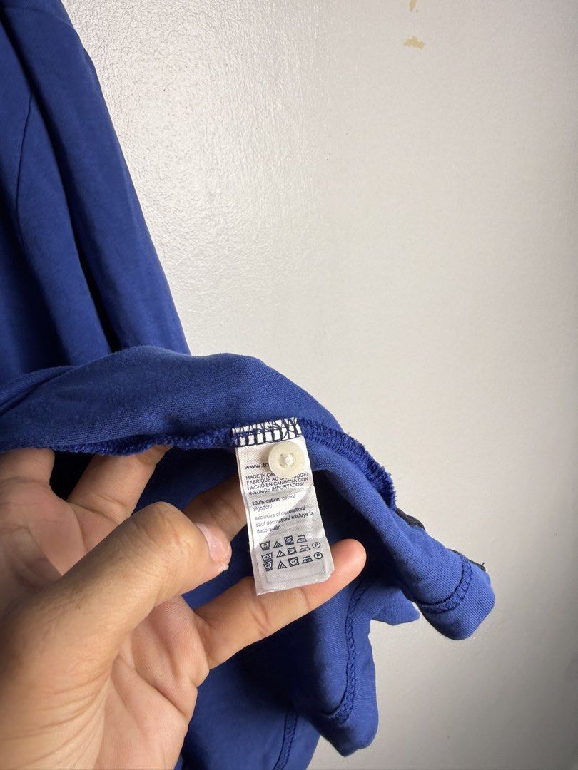 Tommy Hilfiger blue polo shirt (Category: Tshirts & Polo Shirts ) located in Daraga. Submitted by casualthread (Listing ID 1466449769, Image 2). Description: Authentic Issue last pic 24-25x30.