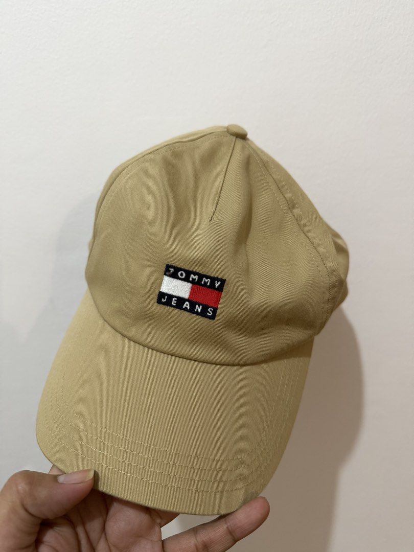 Tommy Hilfiger Cap (Category: Caps & Hats) located in Muntinlupa City. Submitted by milemerch (Listing ID 1466370170, Image 1). Description: From New Zealand.