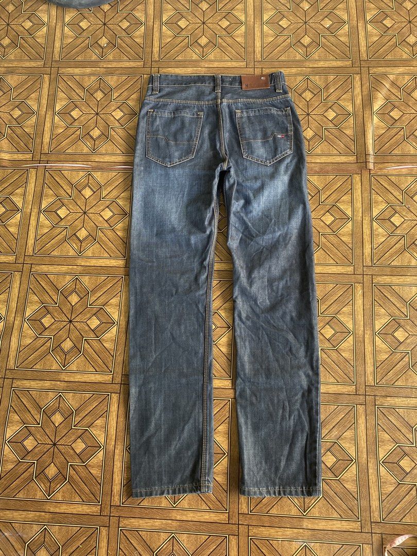 Tommy Hilfiger Denim Jeans (Category: Jeans) located in Pozorrubio. Submitted by eyannn. (Listing ID 1466391694, Image 1). Description: Excellent/As New Condition Color rate 9.8/10 Issue: stain(minimal) waist: 30-31 rise: 13 length: 43 leghole: 7.5.