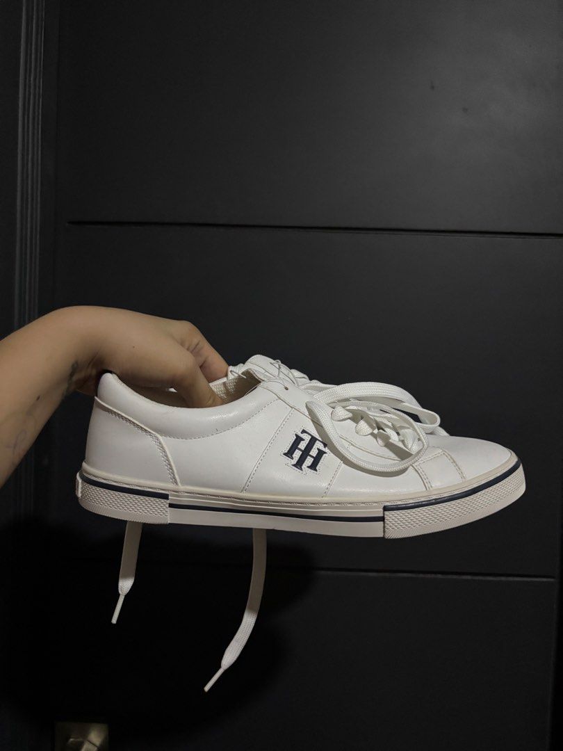 tommy hilfiger sneakers (Category: Sneakers) located in Quezon City. Submitted by sharaochava (Listing ID 1466469511, Image 1). Description: brandnew with tag size 10 .