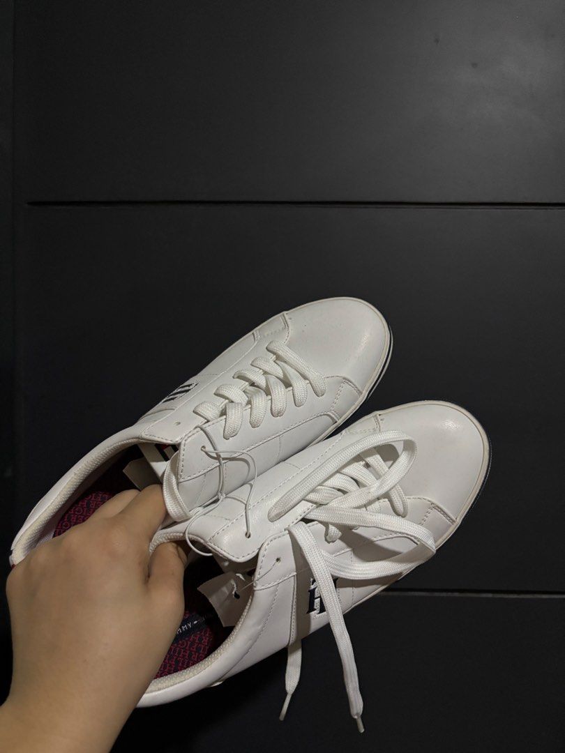 tommy hilfiger sneakers (Category: Sneakers) located in Quezon City. Submitted by sharaochava (Listing ID 1466469511, Image 3). Description: brandnew with tag size 10 .