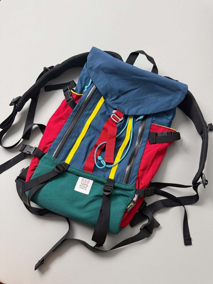 TOPO DESIGNS MOUNTAIN PACK 28L BACKPACK (Category: Backpacks) located in Guagua. Submitted by sweetboyy (Listing ID 1466471910, Image 3). Description: TOPO DESIGNS MOUNTAIN PACK 28L BACKPACK.