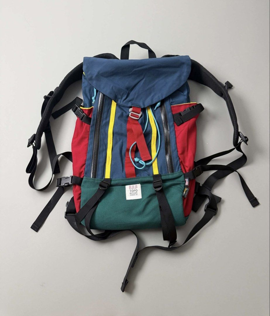 TOPO DESIGNS MOUNTAIN PACK 28L BACKPACK (Category: Backpacks) located in Guagua. Submitted by sweetboyy (Listing ID 1466471910, Image 1). Description: TOPO DESIGNS MOUNTAIN PACK 28L BACKPACK.