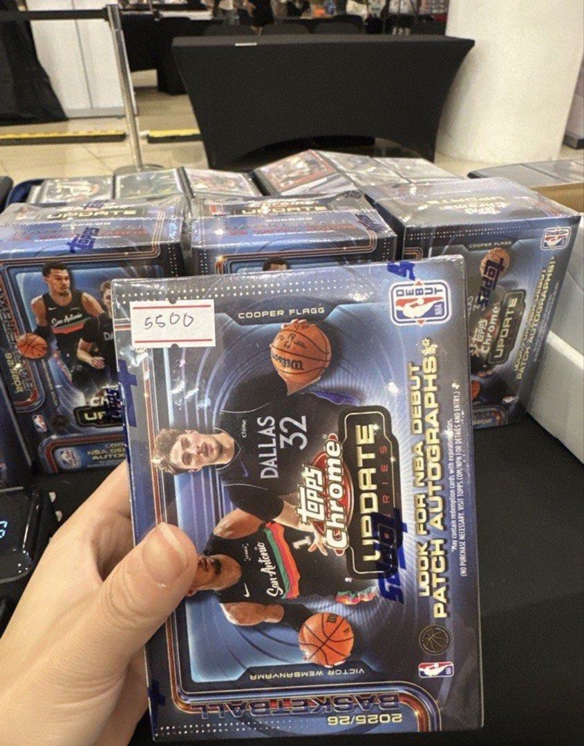 Topps Update Value Box (Category: Card Boxes & Cases) located in Quezon City. Submitted by twowayph (Listing ID 1466406852, Image 1). Description: .