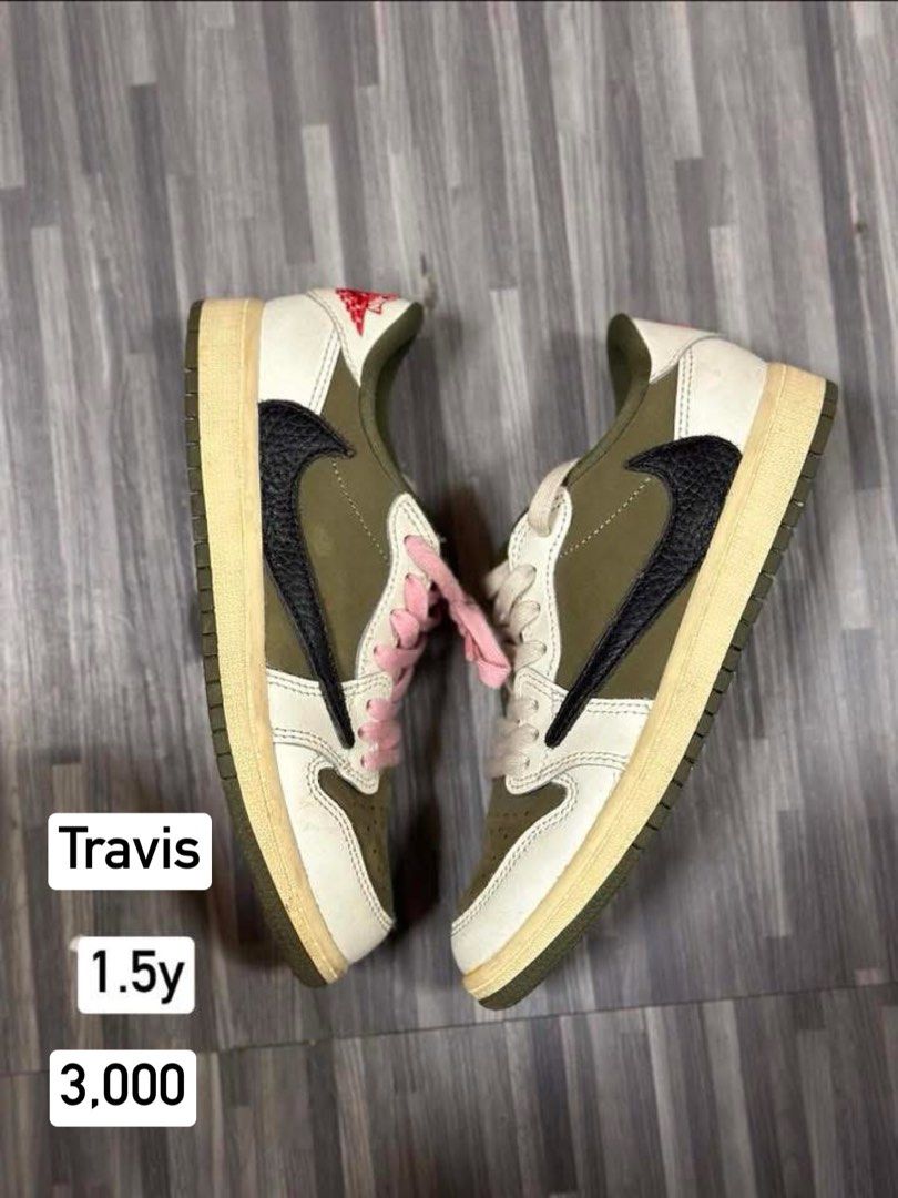 Travis Scott x Jordan 1 Low Olive 1.5y (Category: Babies & Kids Fashion) located in Manila. Submitted by jds_apparel (Listing ID 1466452485, Image 1). Description: - Brand/Model: Travis Scott Jordan 1 Low Olive - Size: 1.5y (Great for young sneaker fans) - Design: Distinct reverse black swoosh, olive green panels, and white leather overlays - Details: Aged midsole look, red embroidery on heel tabs - Laces: Comes with one pink lace and one cream l