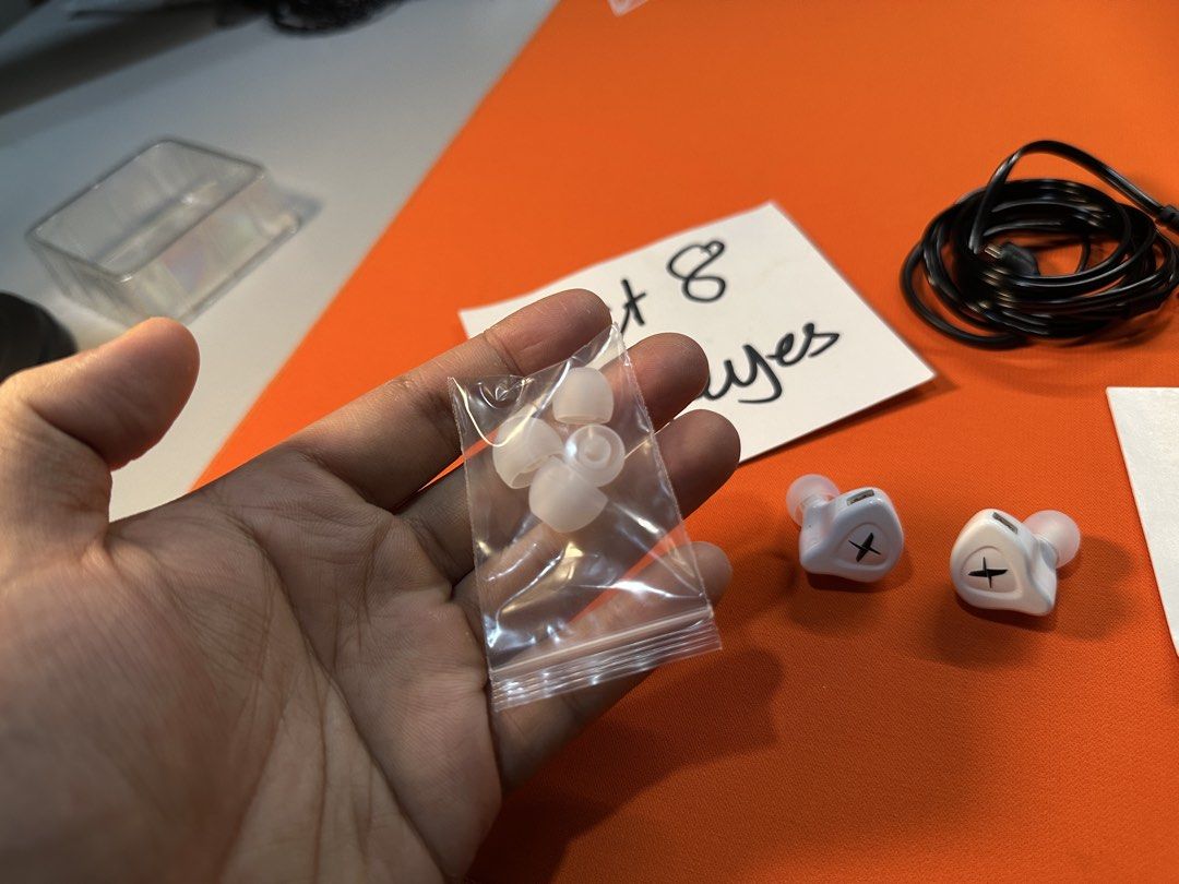 TRN MTX IEM Headset (Category: Headphones & Headsets) located in Cavite. Submitted by biboyharanero (Listing ID 1466559943, Image 2). Description: TRN MTX IEM Headset 1 open box unit 4pc sealed unit Varying colors (3 black, 2 white) Free for any purchase above 2.5k sa marketplace profile ko. But u have to request for this specifically Negotiable RFS: Decluttering review units Issue: None Shipping Methods: -JT express - I will need a 300 PHP sf de