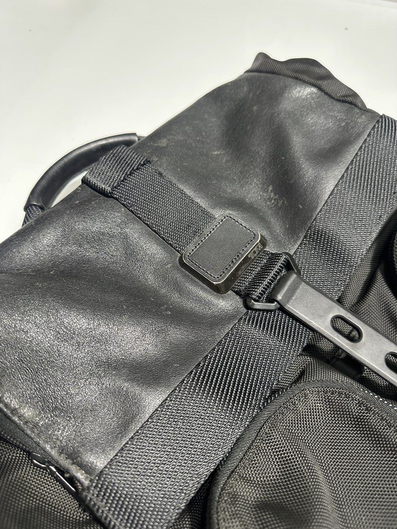 Tumi (Category: Backpacks) located in Valenzuela. Submitted by wytepicks (Listing ID 1466364823, Image 3). Description: Tumi Alpha Used Good Condition 16500 only nego.