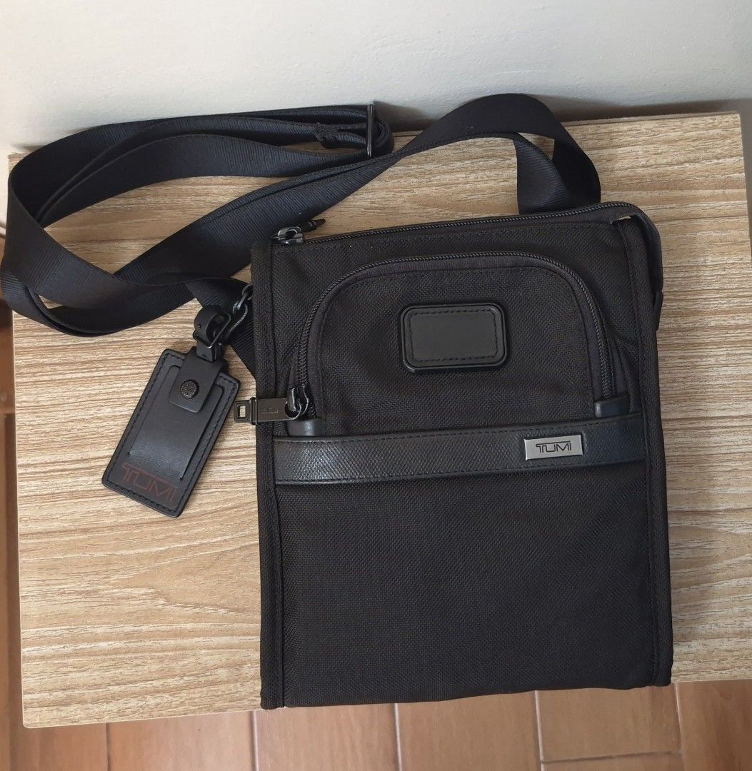 Tumi Alpha 2 Small Pocket bag....2 (Category: Sling Bags) located in Davao. Submitted by bae214214 (Listing ID 1466398684, Image 2). Description: Ptpa salamat admin Tumi Alpha 2 Small Pocket bag Crossbody/Sling bag "22110D2" Dimension Approx: 10 x 8 inches Excellent color and condition No issue ‼️ minimal sign of usage Malinis pa Sobrang ganda at solid pa Price: 8,500 .