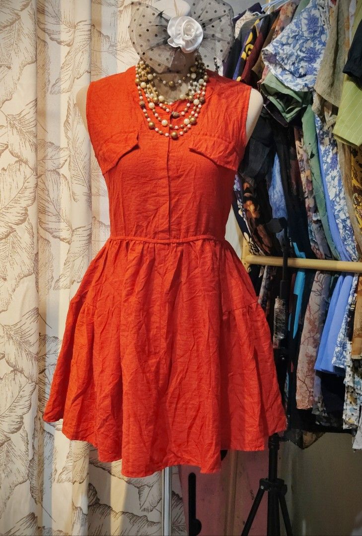 Ukay burnt orange mini dress (Category: Dresses) located in Rizal. Submitted by whitesioma99032 (Listing ID 1466360296, Image 2). Description: Ukay burnt orange mini dress Large Like new Garter waist Issue wash lng po 130+Sf.