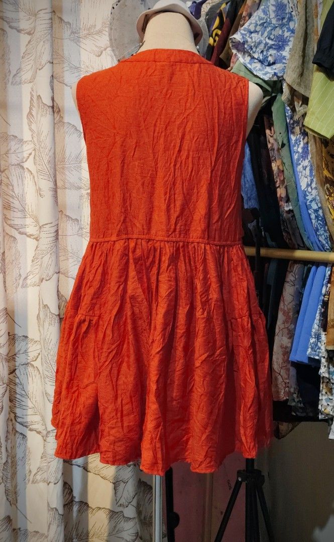 Ukay burnt orange mini dress (Category: Dresses) located in Rizal. Submitted by whitesioma99032 (Listing ID 1466360296, Image 3). Description: Ukay burnt orange mini dress Large Like new Garter waist Issue wash lng po 130+Sf.