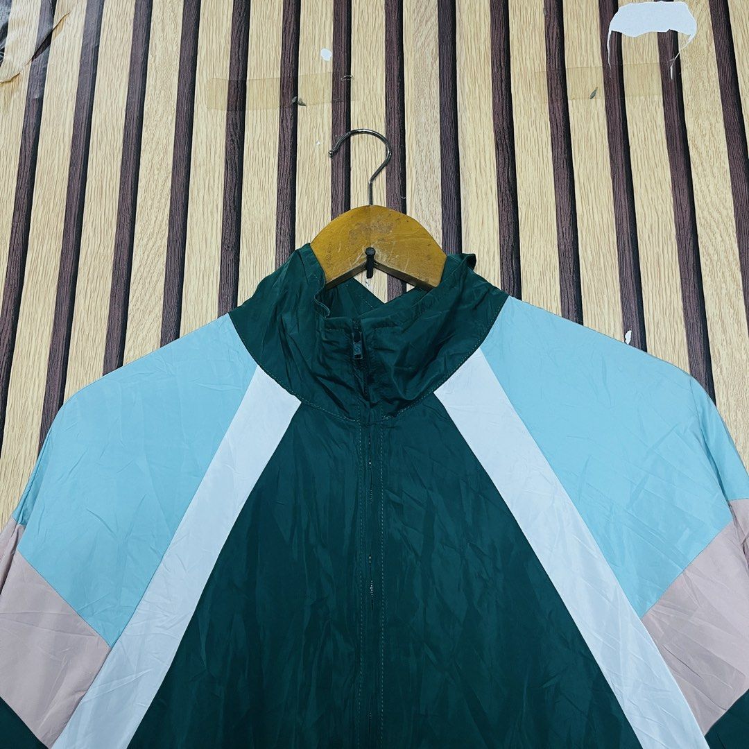 BLOKECORE GORPCORE Y2K STREETWEAR VARSITY ARCHIVE WINDBREAKER JACKET MULTICOLOR GREEN LARGE 20x26 (Category: Coats, Jackets and Outerwear) located in Dasmarinas. Submitted by yg_supplies (Listing ID 1466428880, Image 3). Description: PLEASE READ FAQ’s > Yes, available! > Last price posted. TAKE IT OR LEAVE IT! > Dasmariñas Cavite > ADDITIONAL PHOTOS are NOT AVAILABLE as we seal the items after taking pictures. > GCASH payment > JNT shipping / LAL