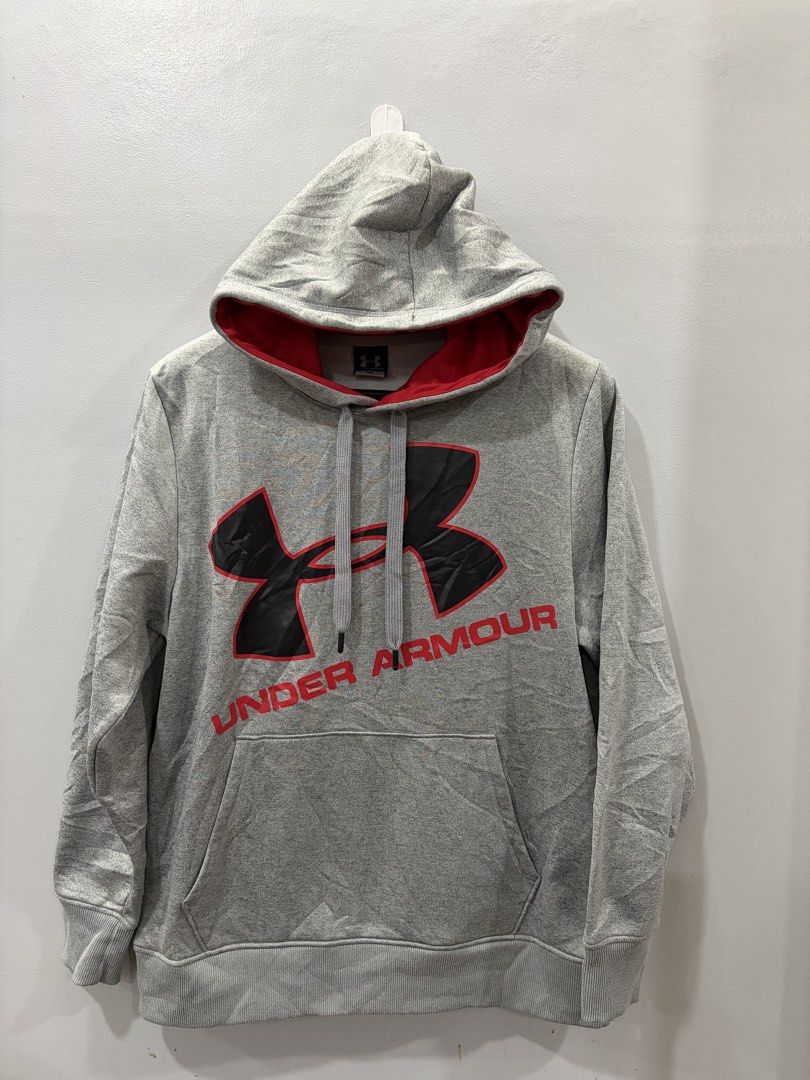 Under Armour PullOver Jacket (Category: Coats, Jackets and Outerwear) located in Mabalacat. Submitted by uniqllojane_17 (Listing ID 1466385078, Image 1). Description: Size Medium 21" w 28" L.