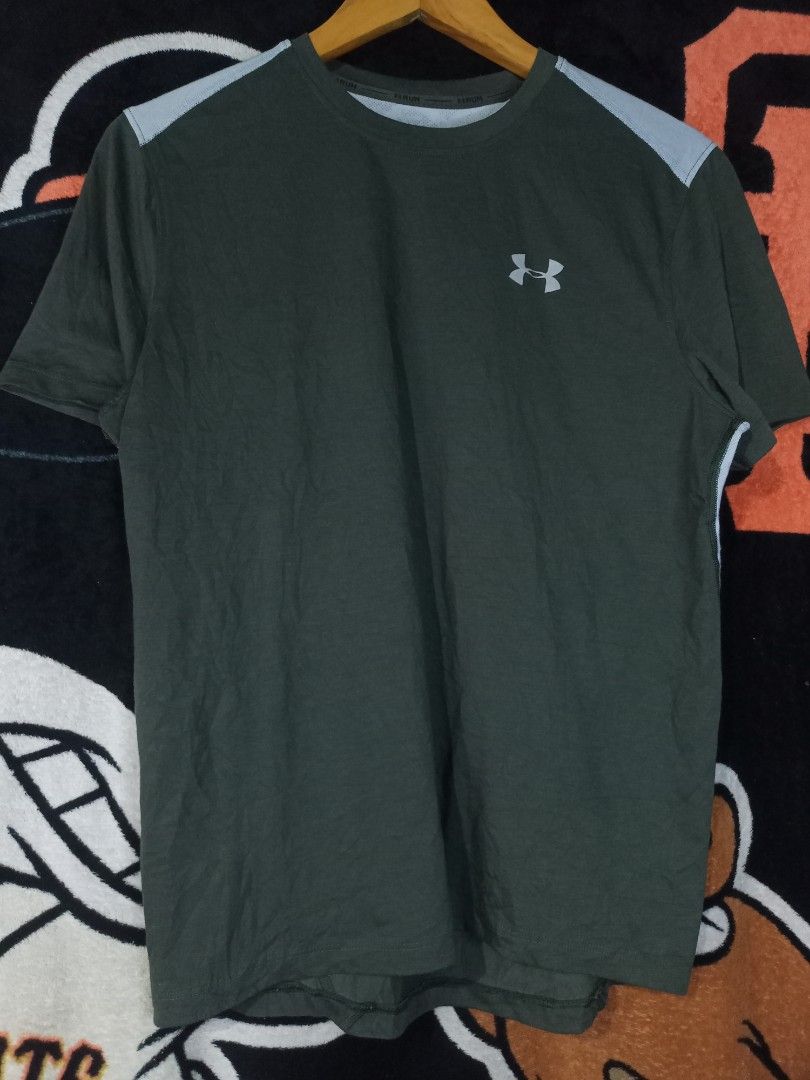 Under Armour Running Tee (Category: Tshirts & Polo Shirts ) located in Castilla. Submitted by stignapamorma (Listing ID 1466492607, Image 1). Description: Size - 18.5x25 Condition - Excellent Color Rate - 9/10 Issue - None Price - 350+SF.