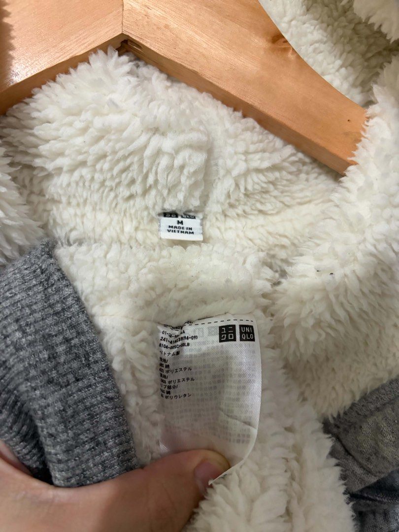 Uniqlo Boa Sweat Full Zip Jacket (Category: Coats, Jackets and Outerwear) located in Quezon City. Submitted by gothrifty28 (Listing ID 1466481703, Image 3). Description: Uniqlo Boa Sweat Full Zip Jacket 𝙎𝙞𝙯𝙚: Medium 𝘾𝙤𝙣𝙙𝙞𝙩𝙞𝙤𝙣: Like new✨ 🏷️680 📍 𝙇𝙤𝙘𝙖𝙩𝙞𝙤𝙣: Quirino Province 🚛 𝘾𝙤𝙪𝙧𝙞𝙚𝙧: J&T Express / JRS Express 💳 𝙁𝙞𝙧𝙨𝙩 𝙩𝙤 𝙥𝙖𝙮, 𝙜𝙚𝙩𝙨 𝙩𝙝𝙚 𝙞𝙩𝙚𝙢 ⚠️ 𝙉𝙤 𝙍𝙚𝙩𝙪𝙧𝙣/𝙍𝙚𝙛𝙪𝙣𝙙 🚫 𝙉𝙊 𝙏𝙊 𝙄𝙍𝙍𝙀𝙎�