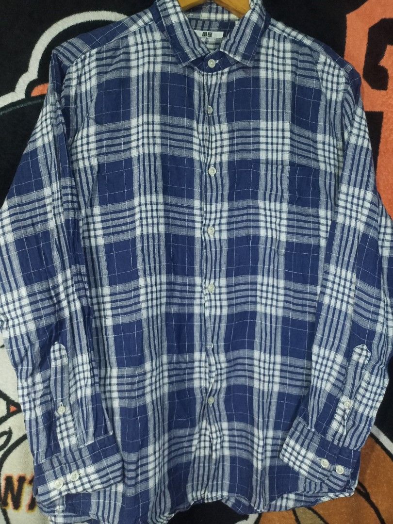 Uniqlo Button Down Long Sleeve Polo (Category: Formal Shirts) located in Castilla. Submitted by stignapamorma (Listing ID 1466469279, Image 1). Description: Branded Long Sleeve Button Down Polo ( Preloved ) Size - 21x28.5 Condition - Excellent Color Rate - 9/10 Issue - None Price - 350+SF.